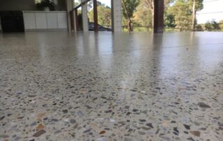 4 flake epoxy flooring